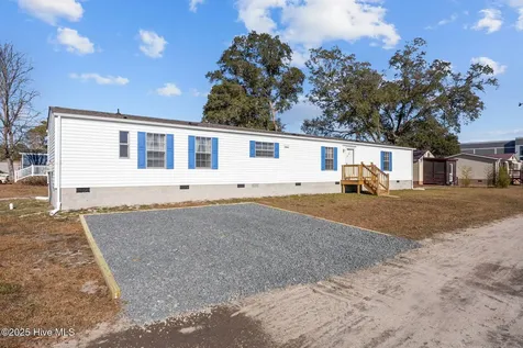 955 Pineclair Drive SW Calabash NC 28467