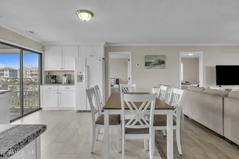 161 High Point Street Holden Beach NC 28462