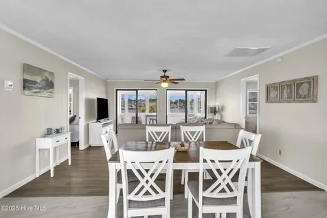 161 High Point Street Holden Beach NC 28462