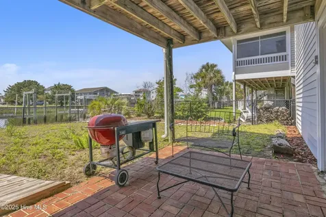 161 High Point Street Holden Beach NC 28462