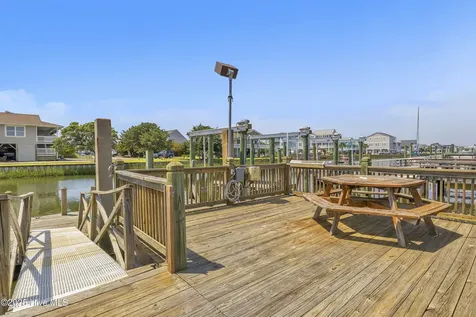 161 High Point Street Holden Beach NC 28462
