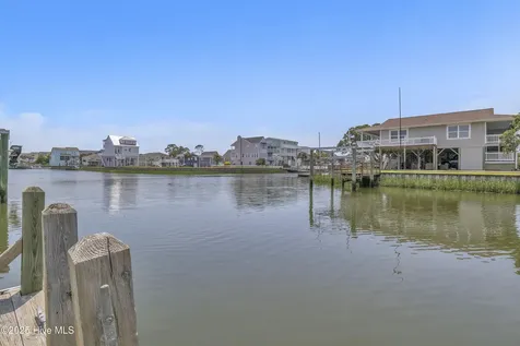 161 High Point Street Holden Beach NC 28462