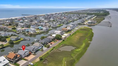 161 High Point Street Holden Beach NC 28462
