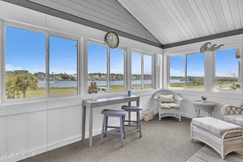 161 High Point Street Holden Beach NC 28462
