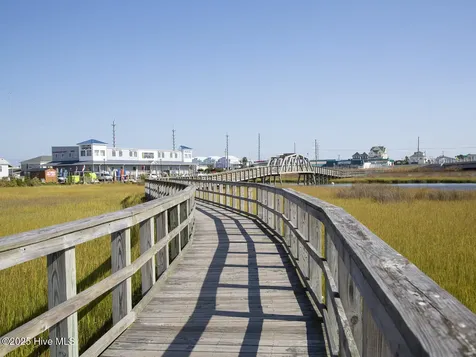 140 N Grassland Road Surf City NC 28445