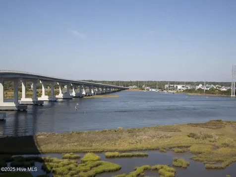 136 N Grassland Road Surf City NC 28445