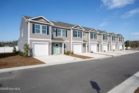 136 N Grassland Road Surf City NC 28445