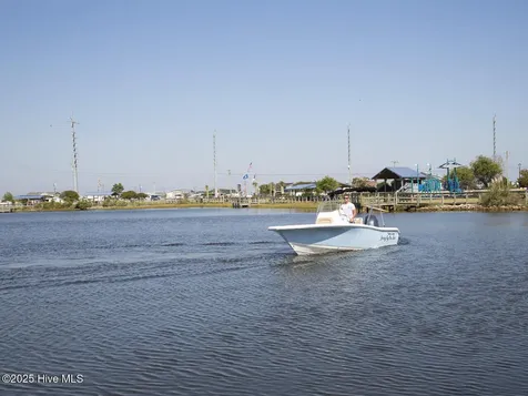 116 N Grassland Road Surf City NC 28445