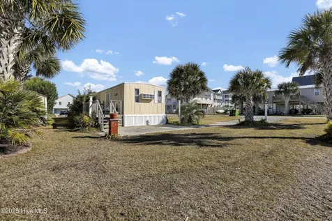 6015 6th Street Surf City NC 28445