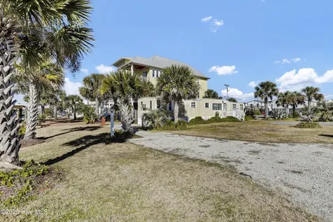 6015 6th Street Surf City NC 28445
