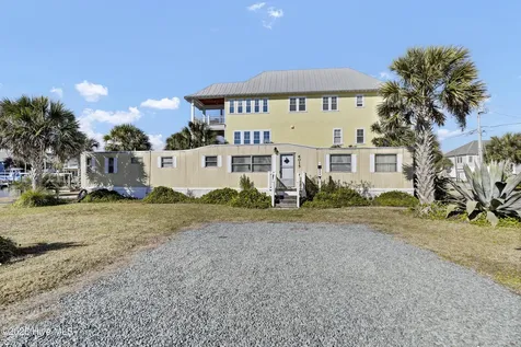 6015 6th Street Surf City NC 28445