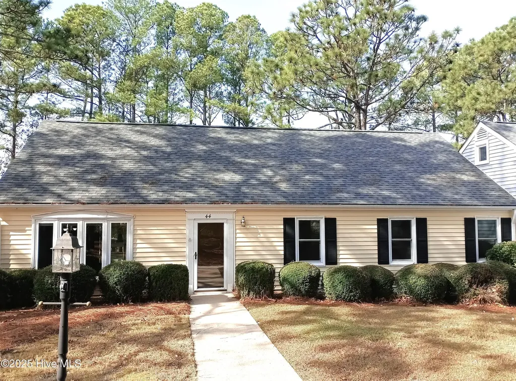 44 Village Green Circle Southern Pines NC 28387