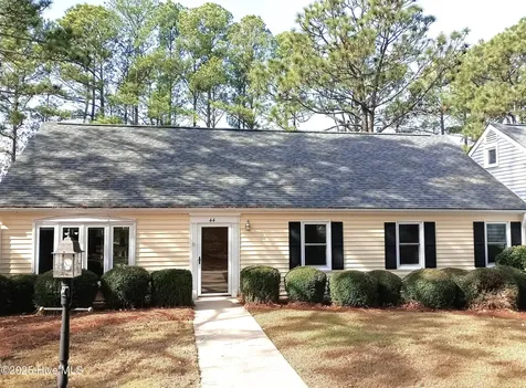 44 Village Green Circle Southern Pines NC 28387