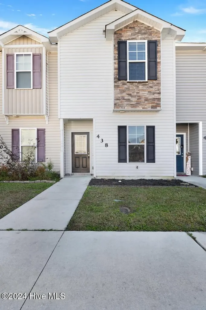 438 Caldwell Loop Jacksonville NC 28546
