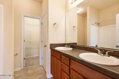 438 Caldwell Loop Jacksonville NC 28546