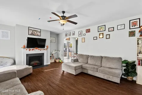 205 Zonnie Lane Jacksonville NC 28540