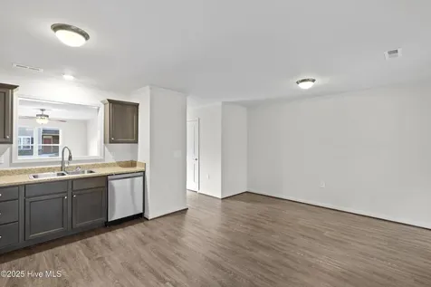 458 Sullivan Loop Road Midway Park NC 28544