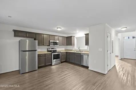 458 Sullivan Loop Road Midway Park NC 28544
