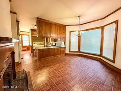 407 S King Street Windsor NC 27983