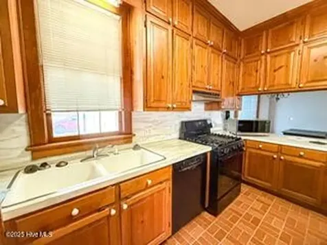407 S King Street Windsor NC 27983
