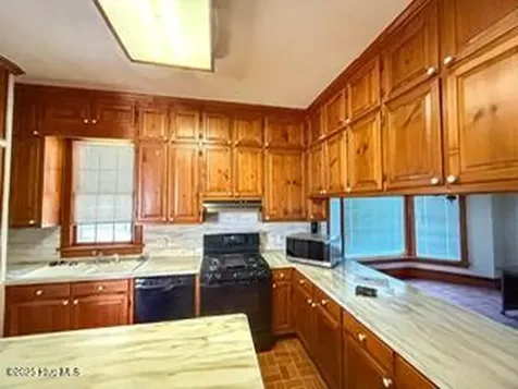 407 S King Street Windsor NC 27983