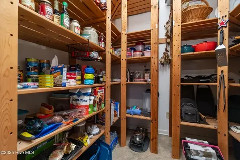 138 Shoreline Court Oriental NC 28571