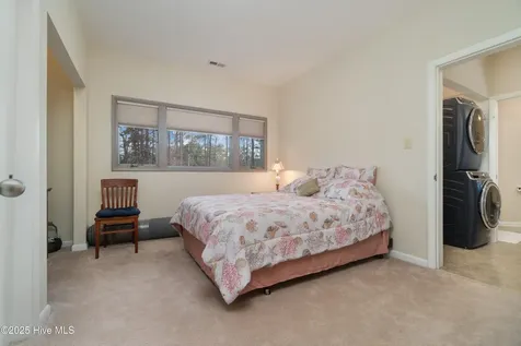 138 Shoreline Court Oriental NC 28571