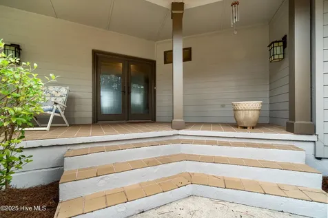 138 Shoreline Court Oriental NC 28571