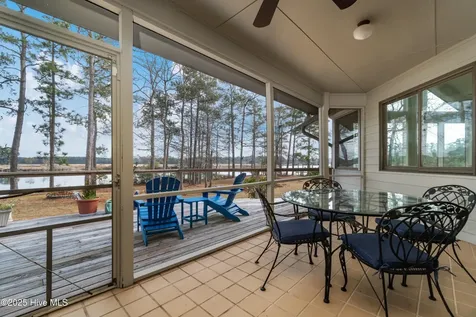 138 Shoreline Court Oriental NC 28571