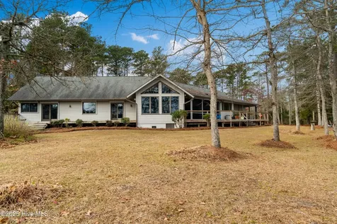 138 Shoreline Court Oriental NC 28571