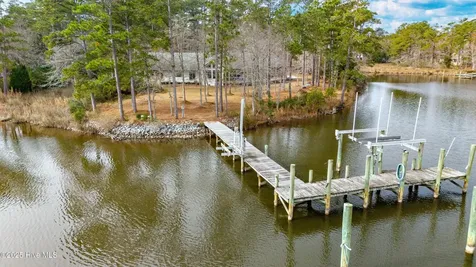 138 Shoreline Court Oriental NC 28571
