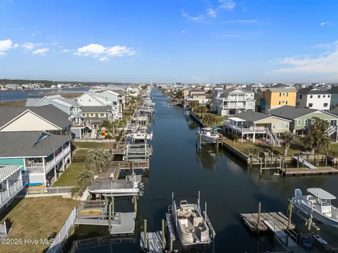 142 Greensboro Street Holden Beach NC 28462
