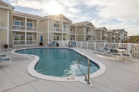 602 W Ft Macon Road Atlantic Beach NC 28512