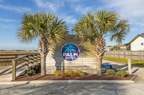 602 W Ft Macon Road Atlantic Beach NC 28512