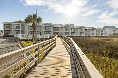 602 W Ft Macon Road Atlantic Beach NC 28512