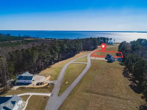 332 S Brightleaf Drive Minnesott Beach NC 28510