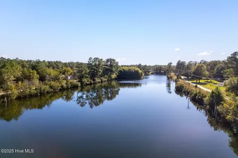 33 Pender Lake Road Currie NC 28435
