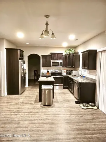 521 Flip Flop Lane Grimesland NC 27837