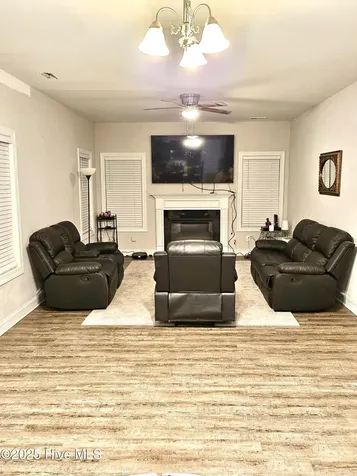 521 Flip Flop Lane Grimesland NC 27837