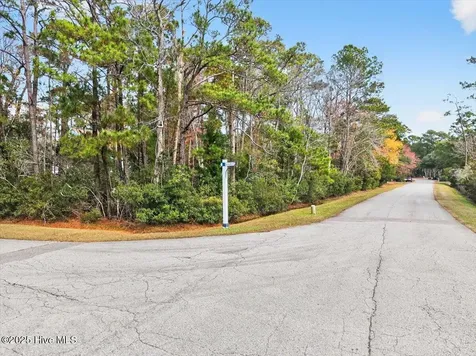 Lot 50 Carolina Bay Court Southport NC 28461