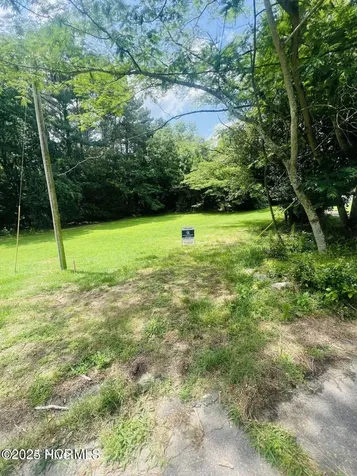 202 Millstone Court West End NC 27376