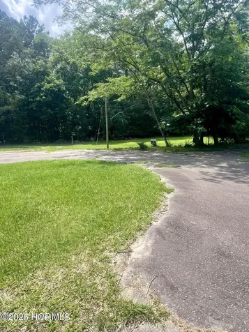 202 Millstone Court West End NC 27376