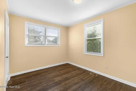 121 Bryan Street Jacksonville NC 28540