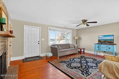 304 Madam Moores Lane New Bern NC 28562