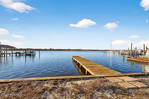 304 Madam Moores Lane New Bern NC 28562