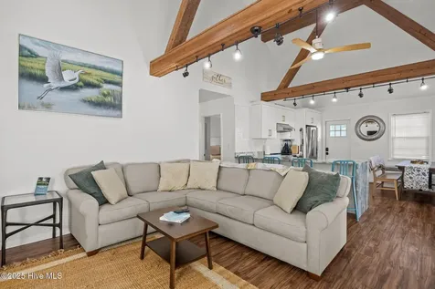 2517 Waccamaw Shores Road Lake Waccamaw NC 28450