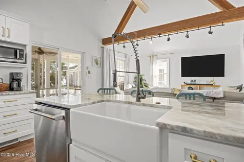 2517 Waccamaw Shores Road Lake Waccamaw NC 28450