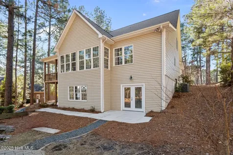 176 Simmons Drive West End NC 27376