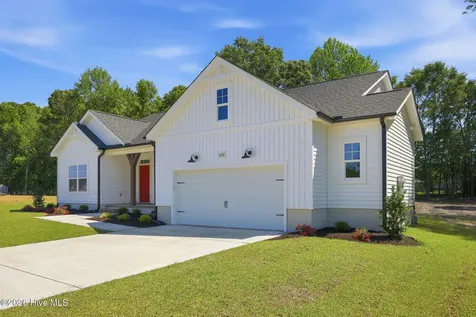 2939 Tucker Hill Drive Grimesland NC 27837