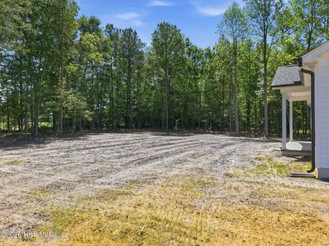 2939 Tucker Hill Drive Grimesland NC 27837